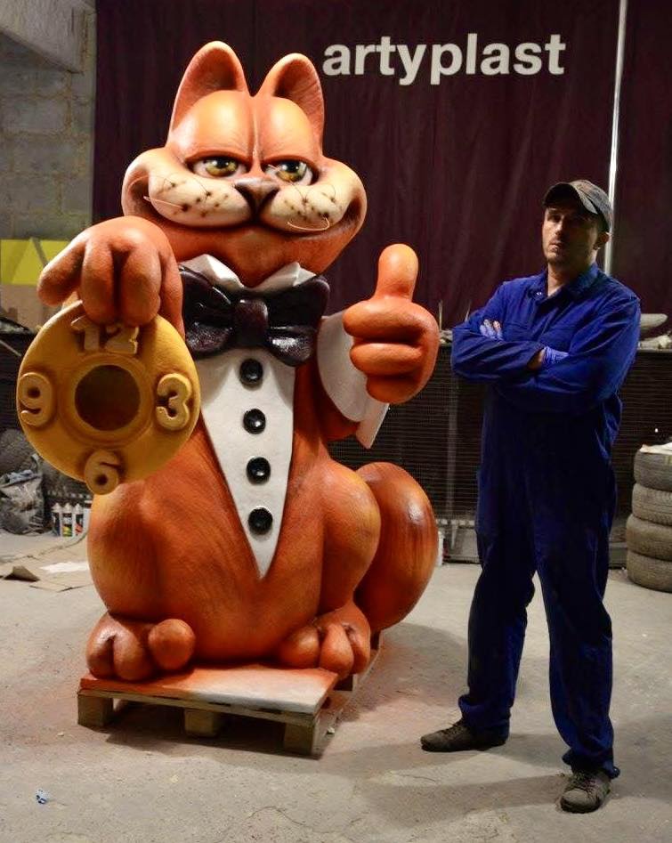 Воїн та автор артоб'єкта «Я люблю Вінницю» зробив скульптуру коня зі снігу - фото 2