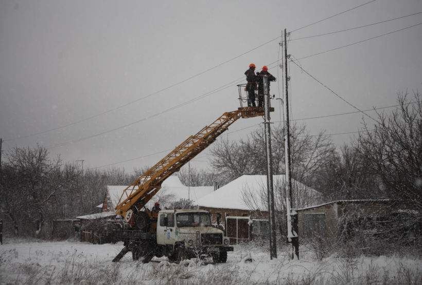 Влада запроваджує щомісячні доплати енергетикам, які працюють у ремонтно-відновлювальних бригадах