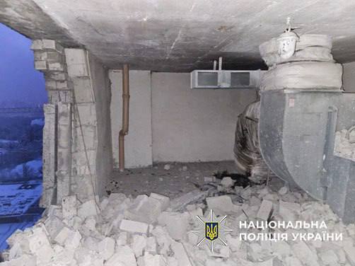 Поліція фіксує наслідки атаки ворога на Київ - фото 5