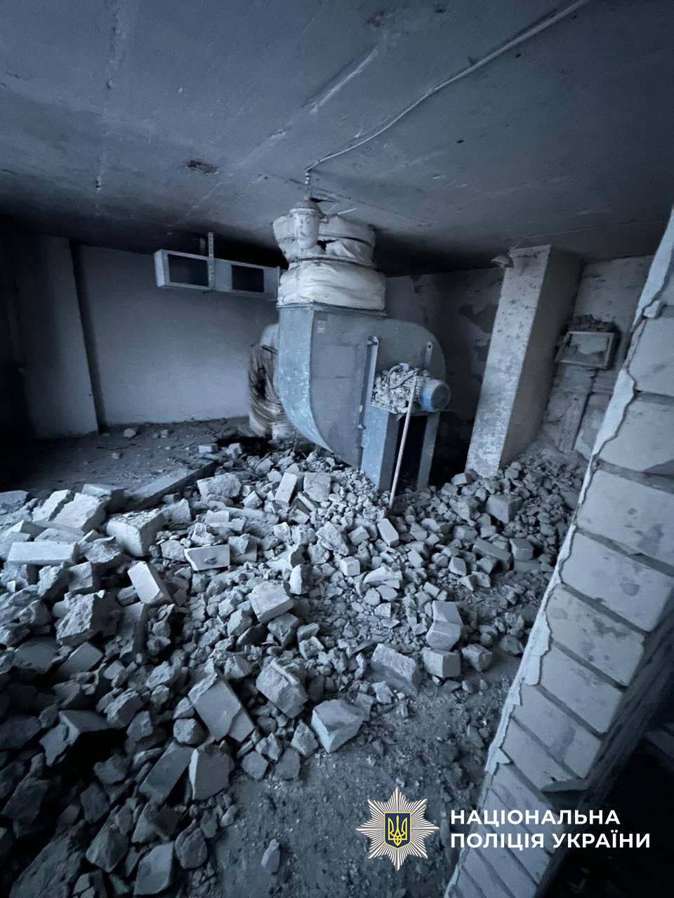 Поліція фіксує наслідки атаки ворога на Київ - фото 7