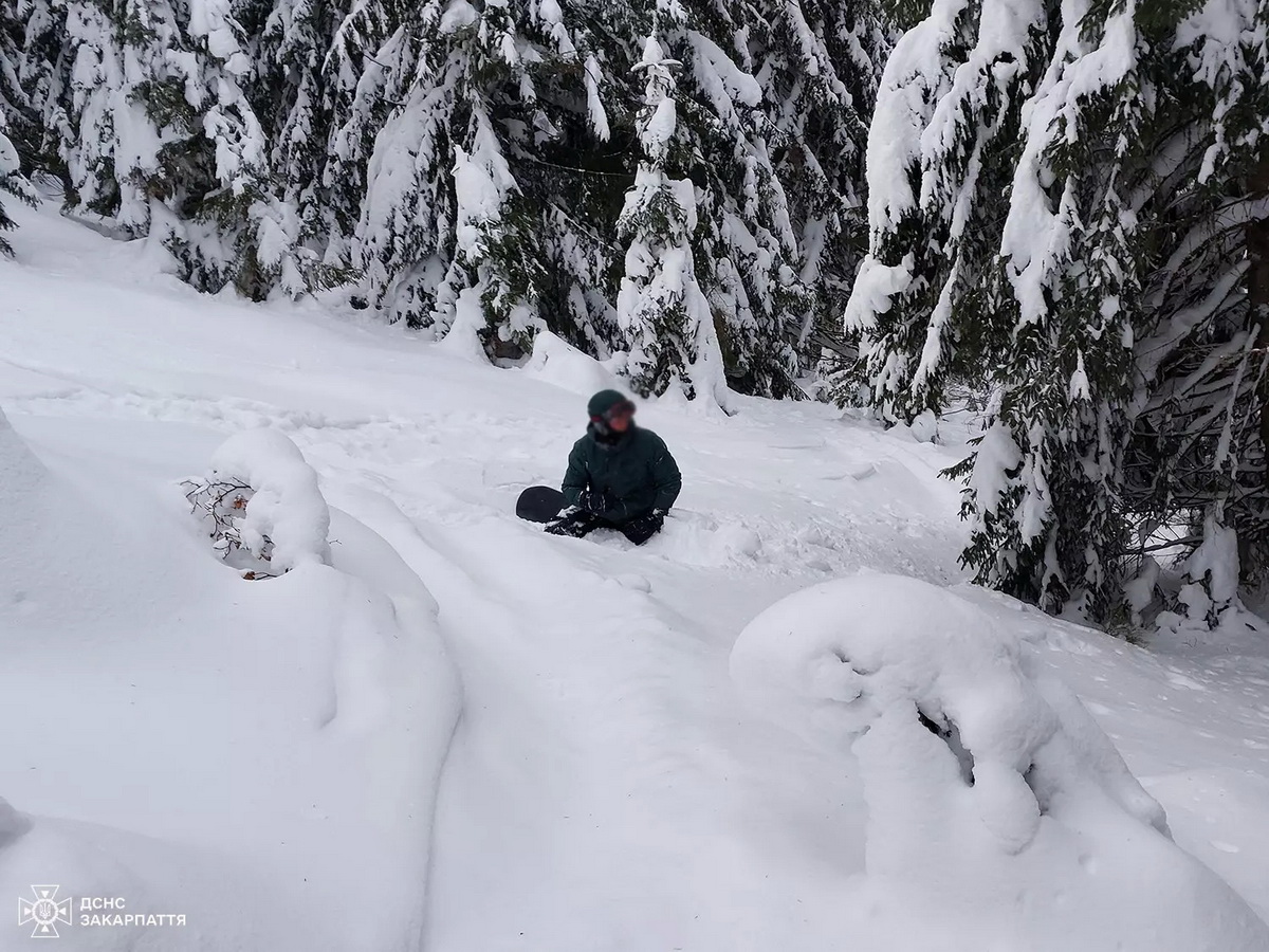 В горах врятували сноубордиста з Вінниччини