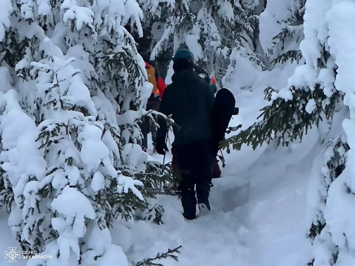 В горах врятували сноубордиста з Вінниччини - фото 2
