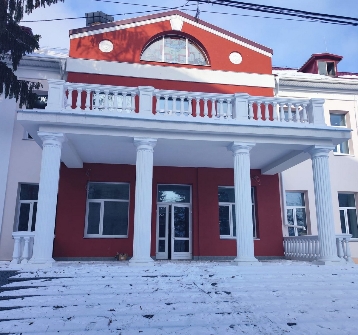 У Вінницькій обласній лікарні імені Пирогова відремонтували приймальне відділення - фото 7