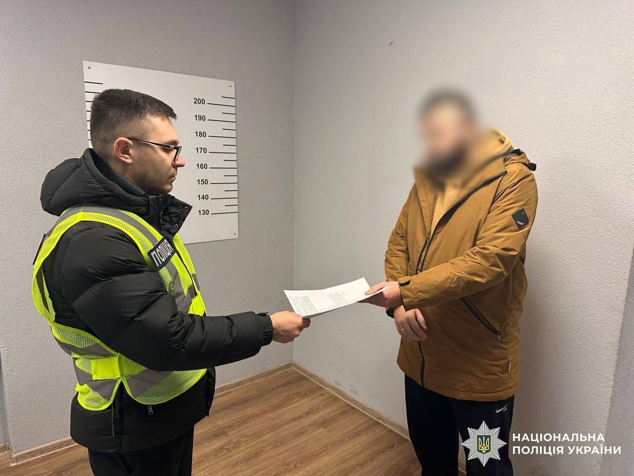 У Києві за 20 тис. грн обіцяли «вирішити питання» з ТЦК: двом чоловікам оголосили підозру