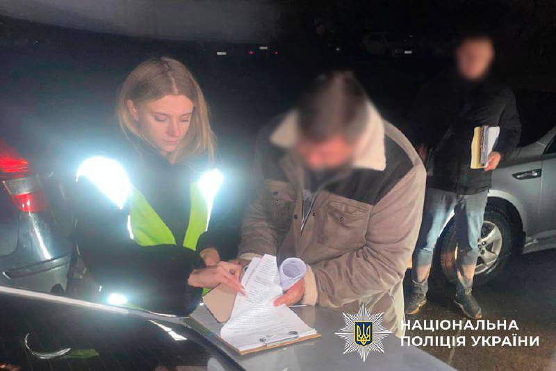 У Києві судитимуть шахраїв, які видавали себе за волонтерів та привласнили 9 квартир - фото 2