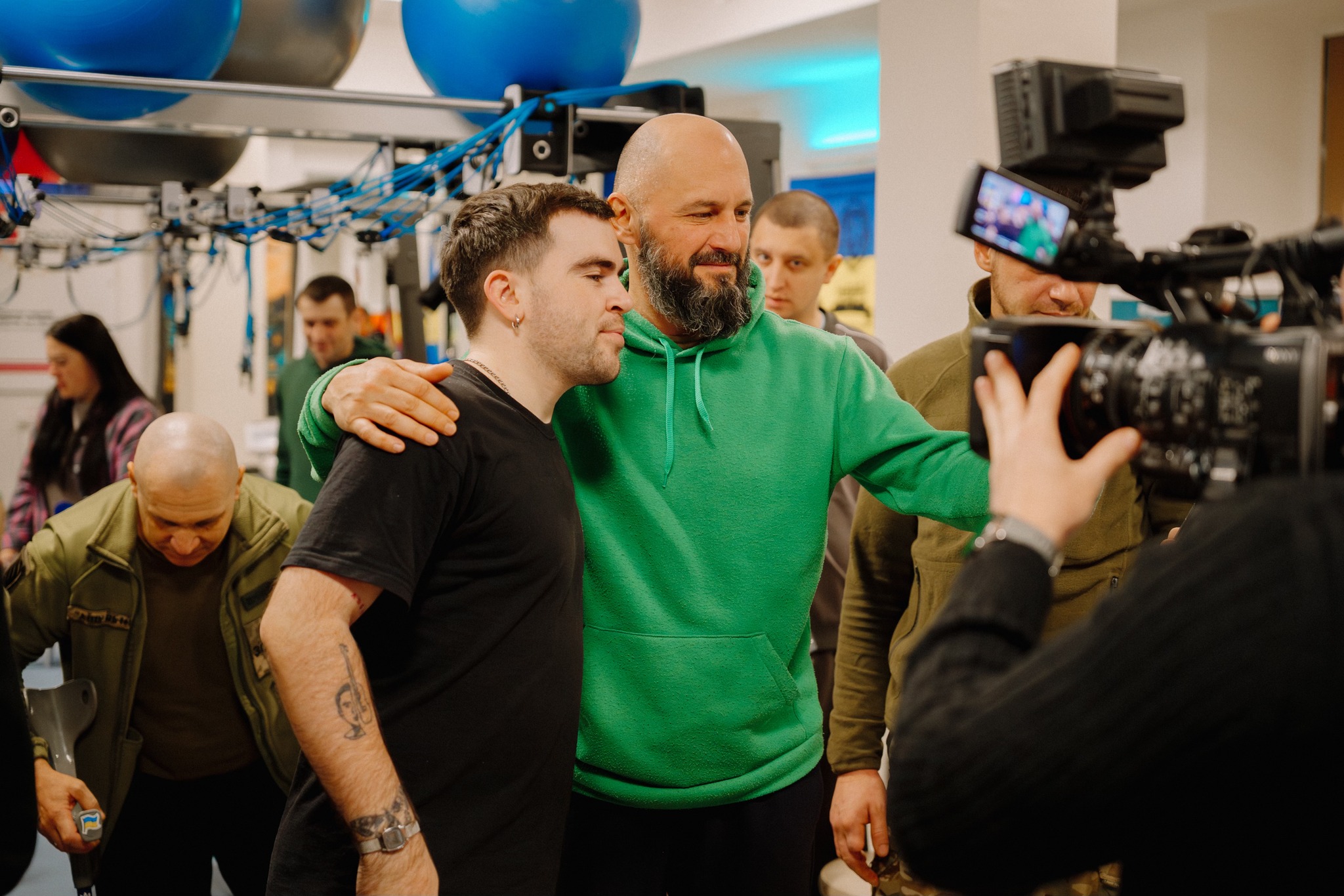 У Вінниці Wellboy заспівав для військових, які проходять реабілітацію - фото 4