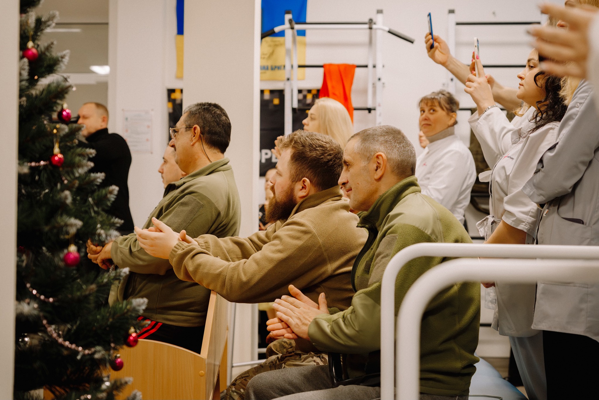 У Вінниці Wellboy заспівав для військових, які проходять реабілітацію - фото 2