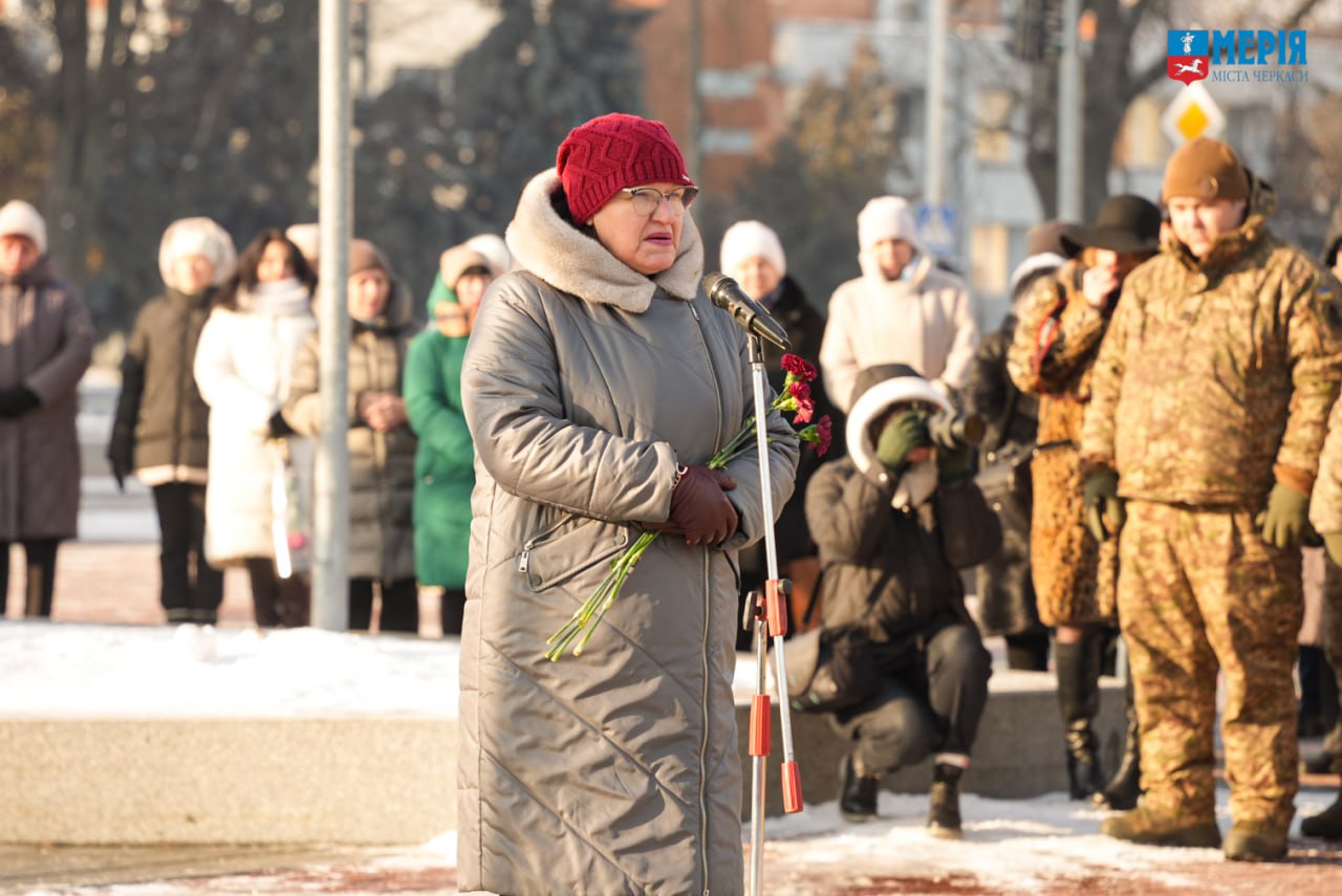 У Черкасах вшанували пам’ять оборонців Донецького аеропорту. Фото - фото 3