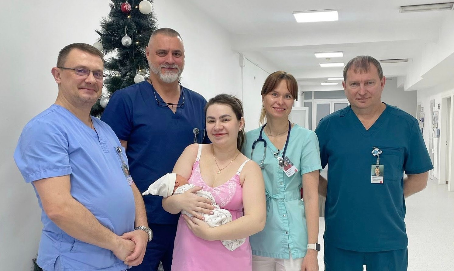 На 24-му тижні почали відходити води. Лікарі 83 дні боролися за життя ненародженого малюка у Львові