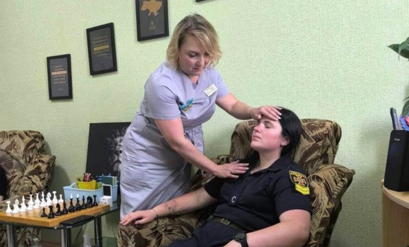 Лікують світлом: як у Черкасах військовим і цивільним відновлюють здоровий сон - фото 2