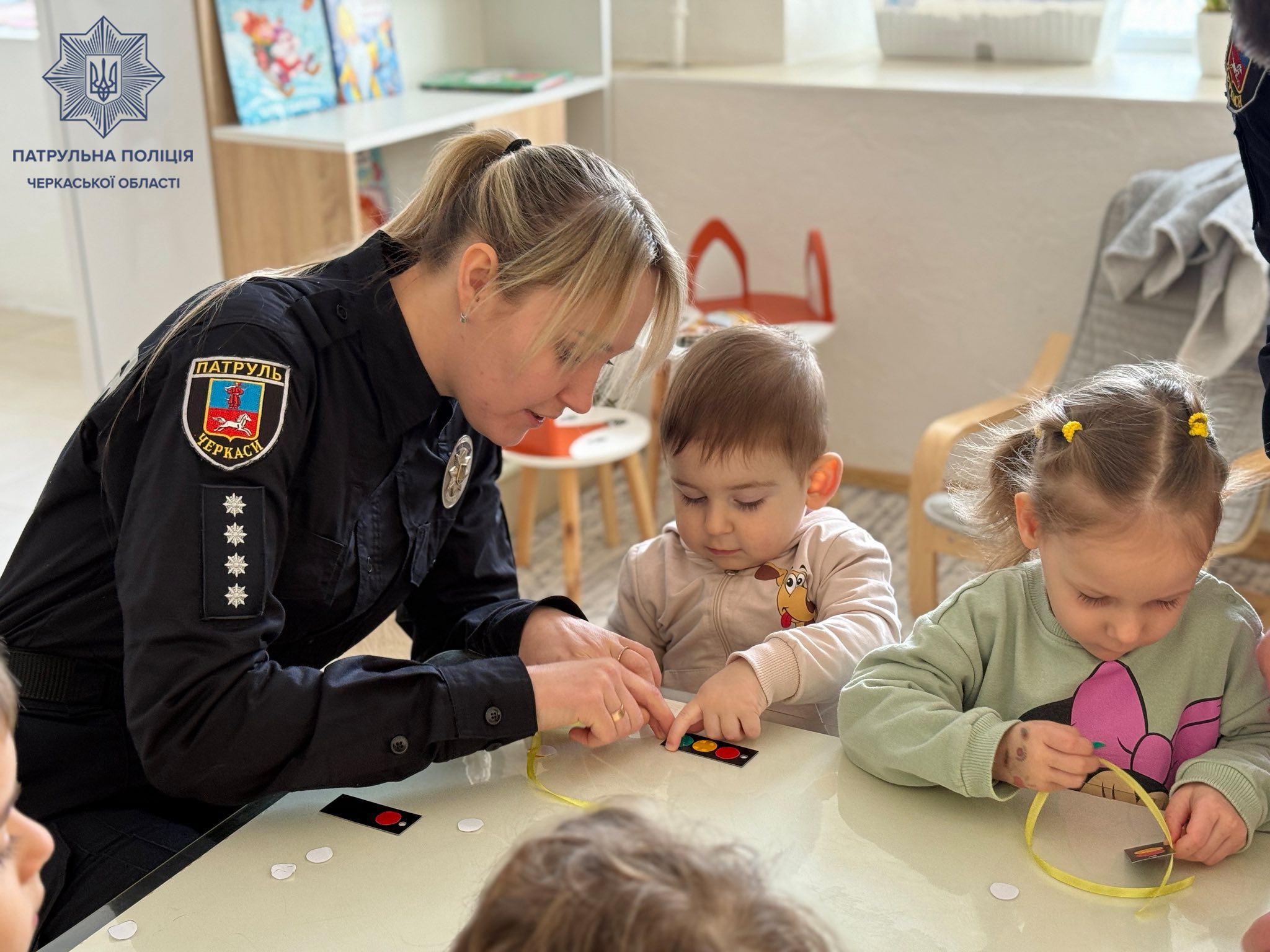 Патрульні провели заняття для малюків із дитячого садочка у Черкасах - фото 7