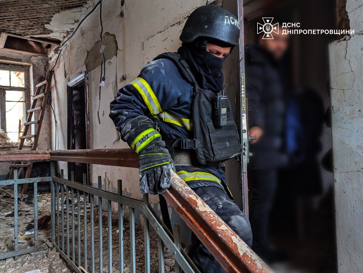 У Кривому Розі після ракетної атаки постраждали п’ятеро мирних жителів - фото 4