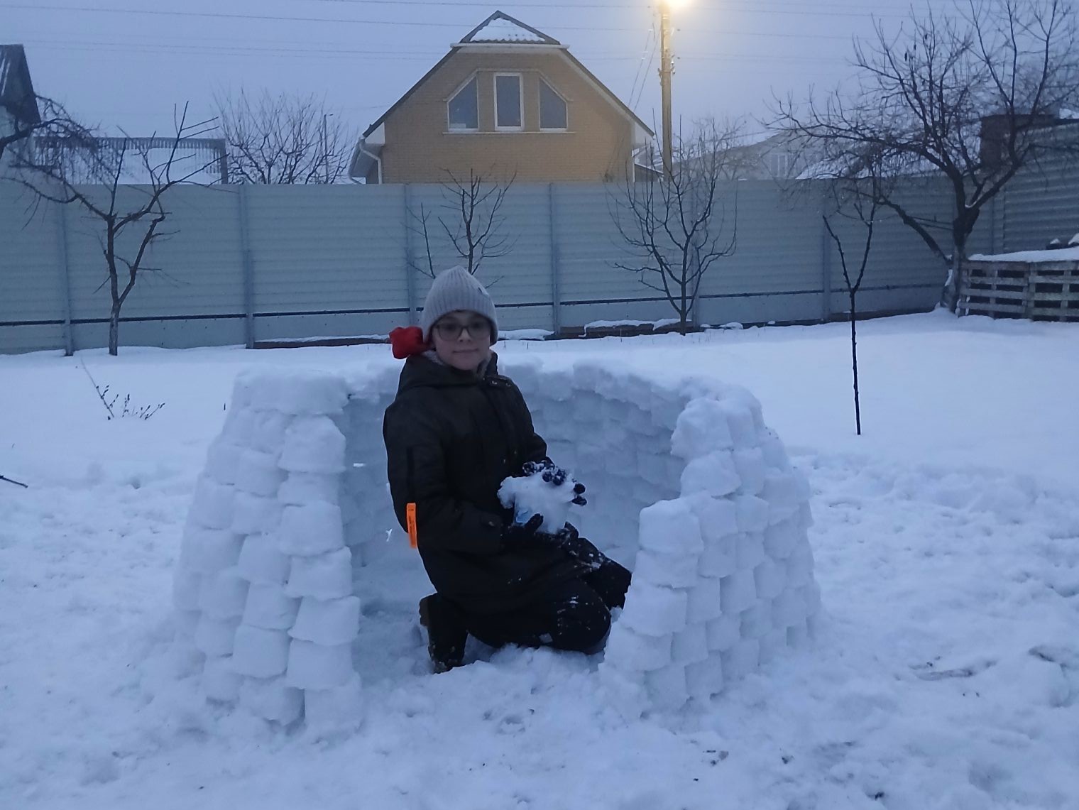 Маленьке диво великого міста: історія кольорового іглу в одному з дворів Києва - фото 6