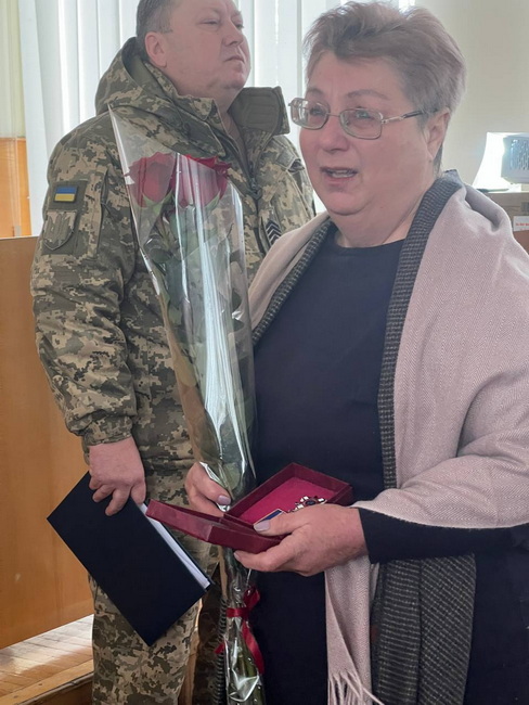 На Вінниччині передали посмертні нагороди родинам двох воїнів - фото 5