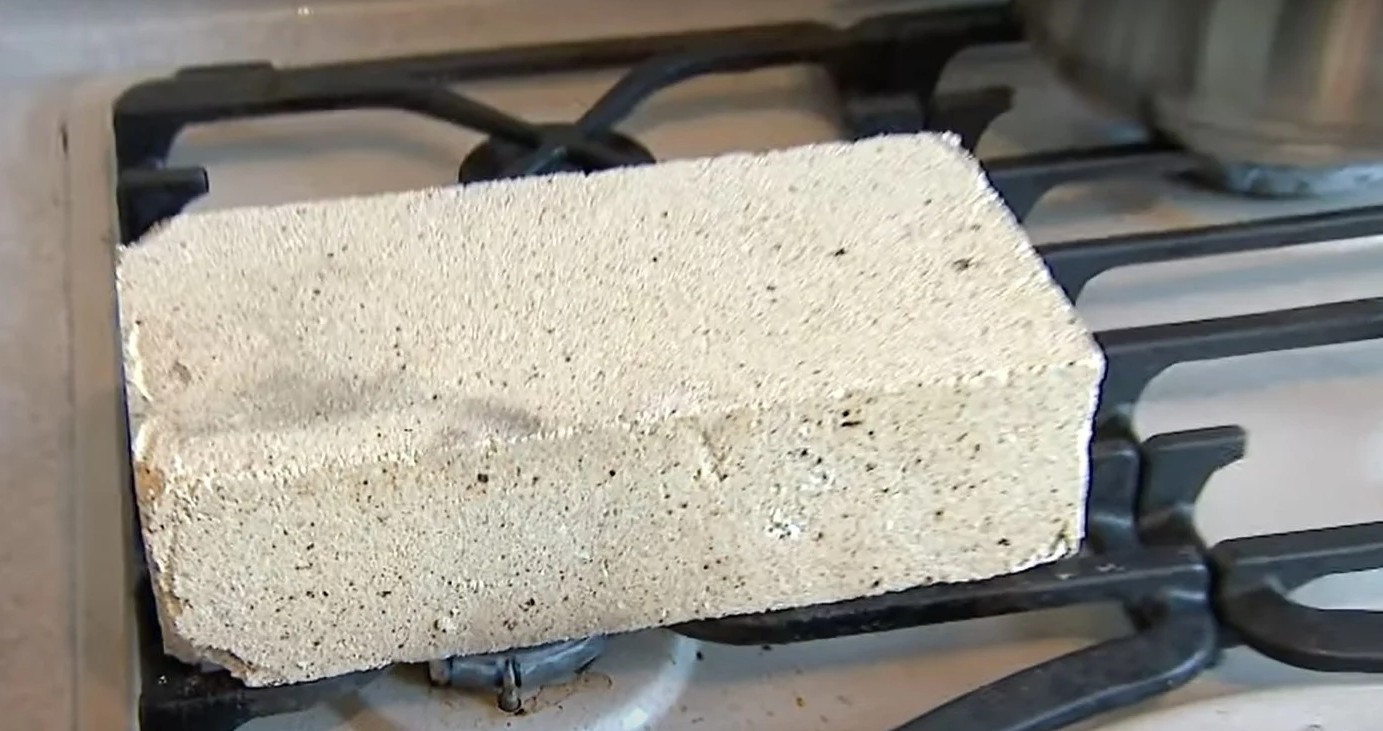 Вогнетривка цегла для опалення в Києві: ціни, переваги, небезпека