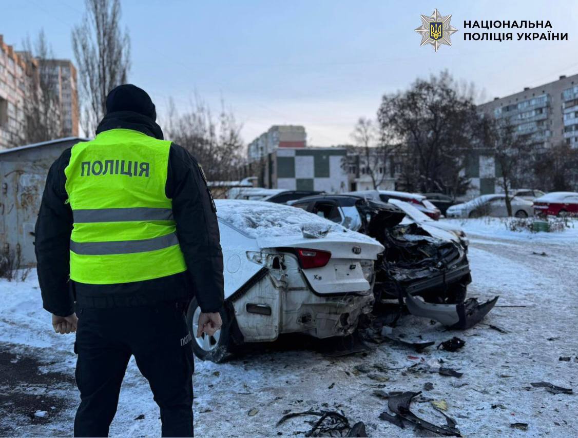 Руйнування та пошкодження зафіксовані у 4 районах Києва: фото - фото 5