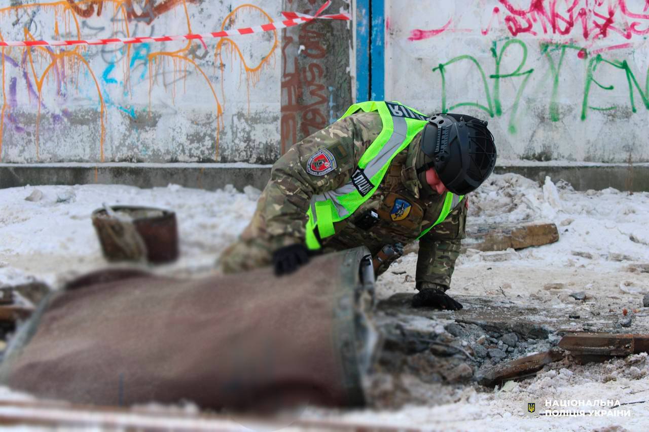 У Києві знешкодили нездетоновану бойову частину балістичної ракети Іскандер-М - фото 2