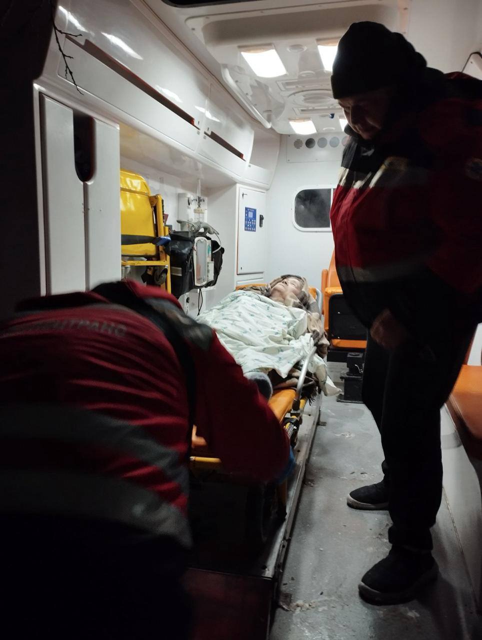 Маломобільних мешканців Деснянського району переселяють до закладів з опаленням