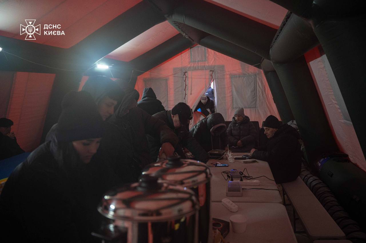 Як отримати гарячу їжу в пунктах обігріву Києва