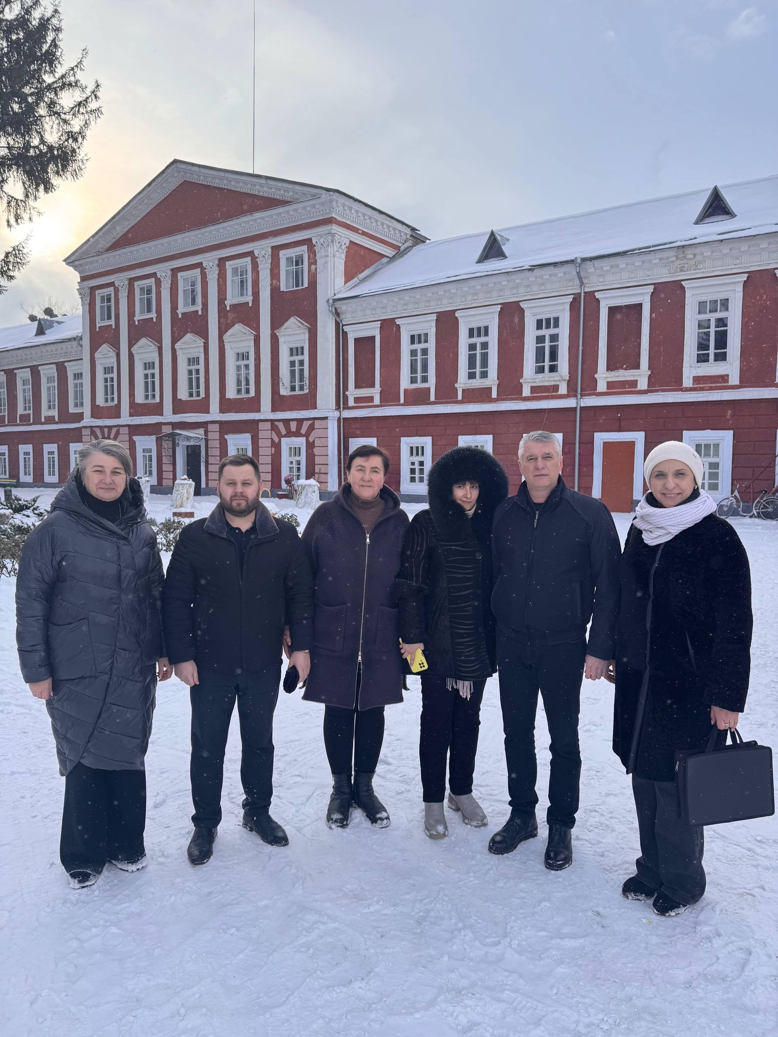 Як живуть у дитячих будинках в умовах відключень світла й опалення, перевірили на Вінниччині - фото 12