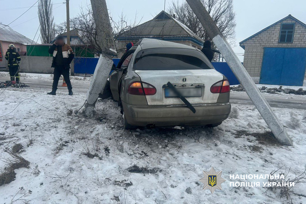 Daewoo Lanos влетів у стовп на Золотоніщині, водій загинув