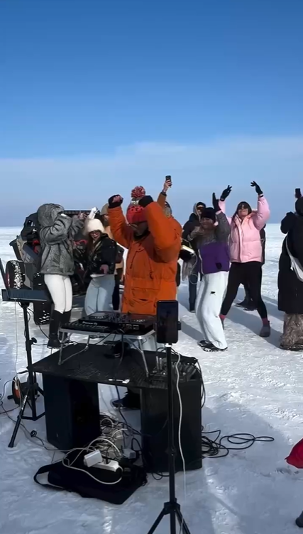 Музичний двіж у Києві: DJ Mr.DiVibe анонсував новий live-set на Русанівській косі - фото 4