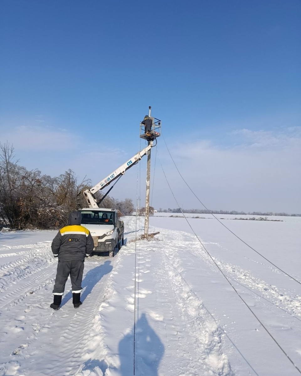 На Київщині, через аварії на мережах, понад 24 тис. родин без електроенергії