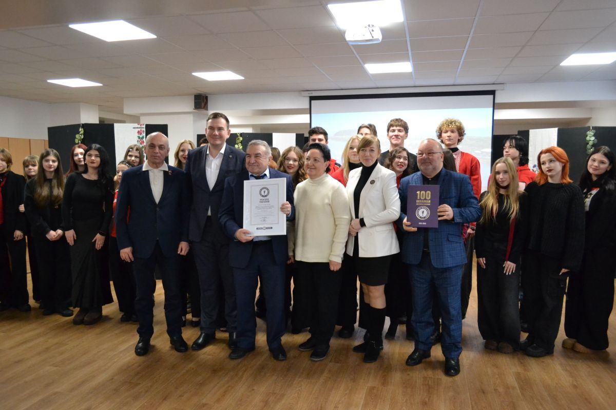 Президент столичного вишу встановив музичний рекорд України - фото 2