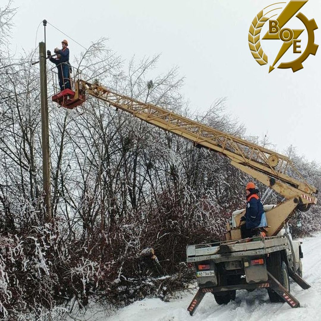 Енергетики четверту добу ліквідовують наслідки обледеніння на Вінниччині - фото 3