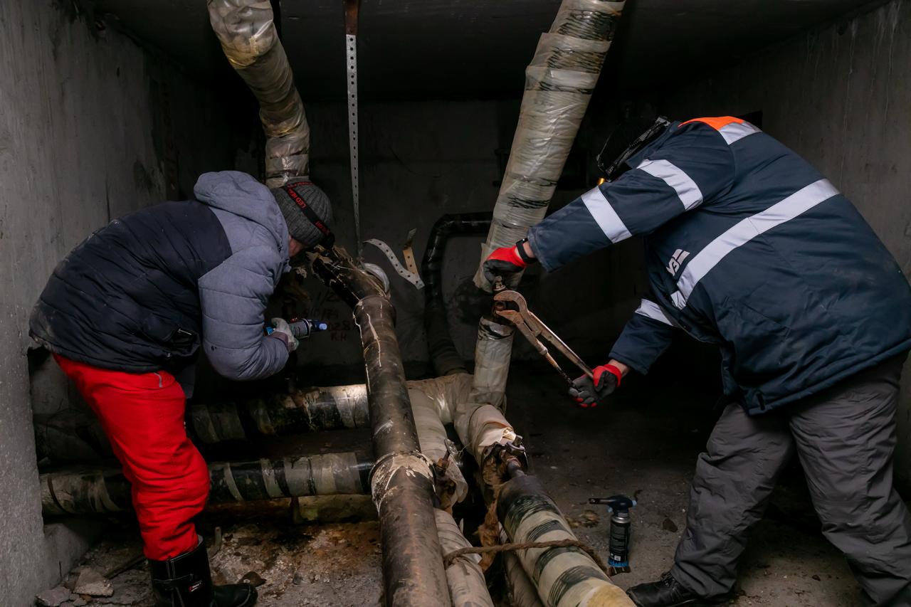 Укрзалізниця збільшила кількість бригад, які відновлюють комунікації Києва