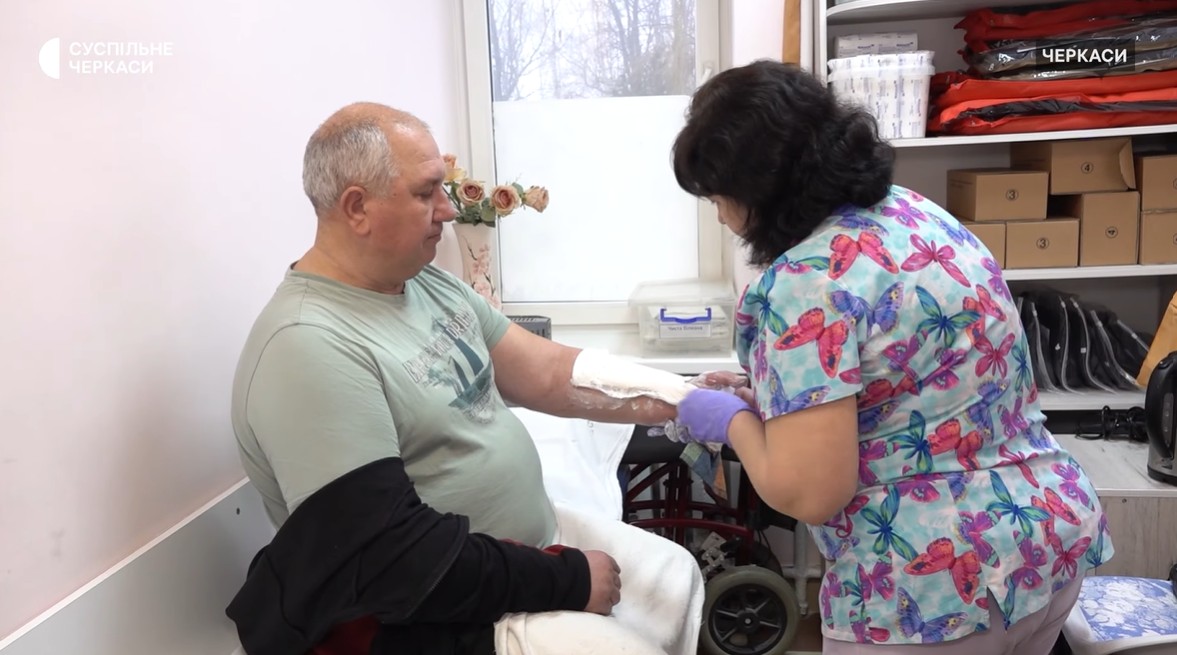 Через ожеледицю травмпункти Черкас працюють у надзвичайному режимі: за минулу добу – майже 130 постраждалих