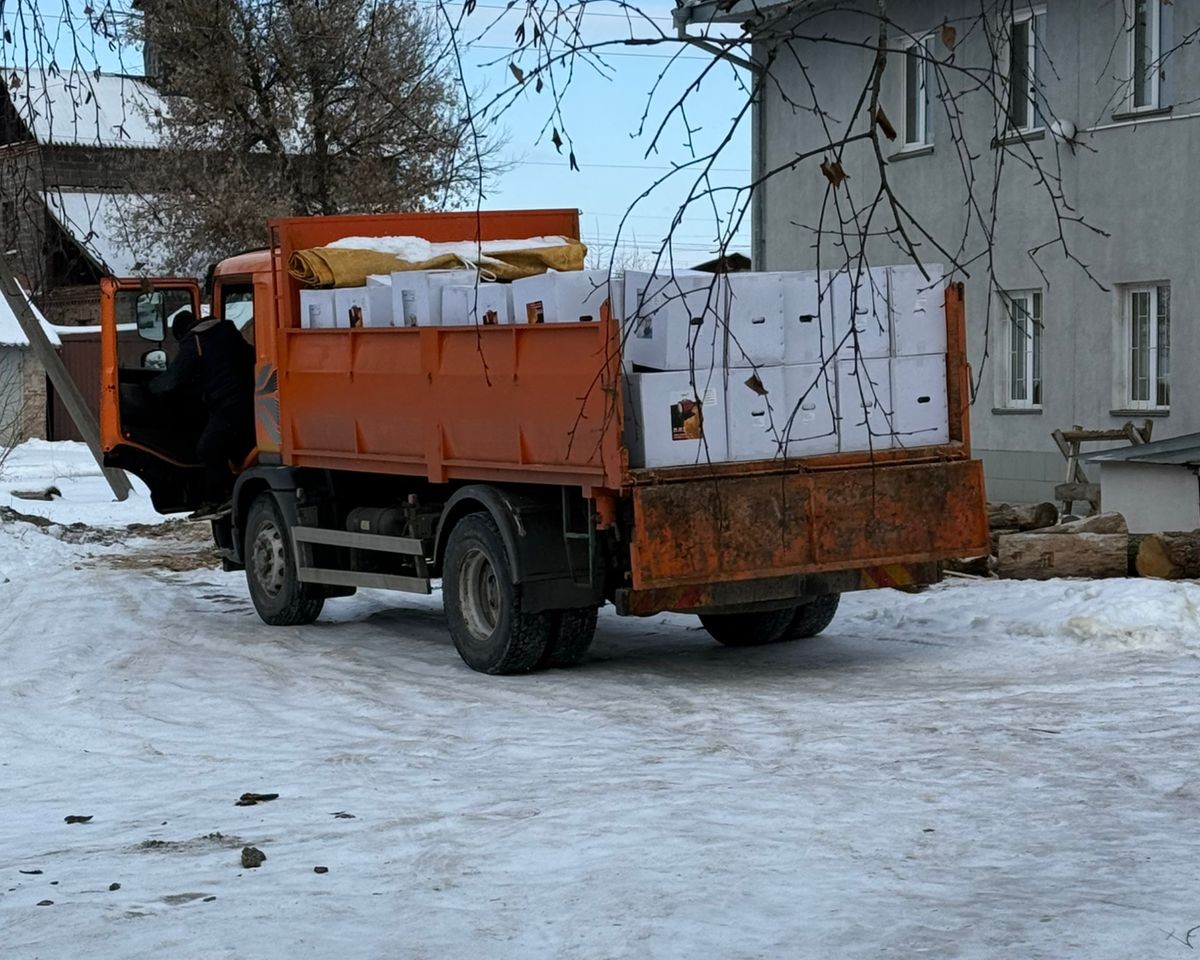 Благодійний фонд «Рух Елеон» передав Києву газові балони, пальники й обігрівачі