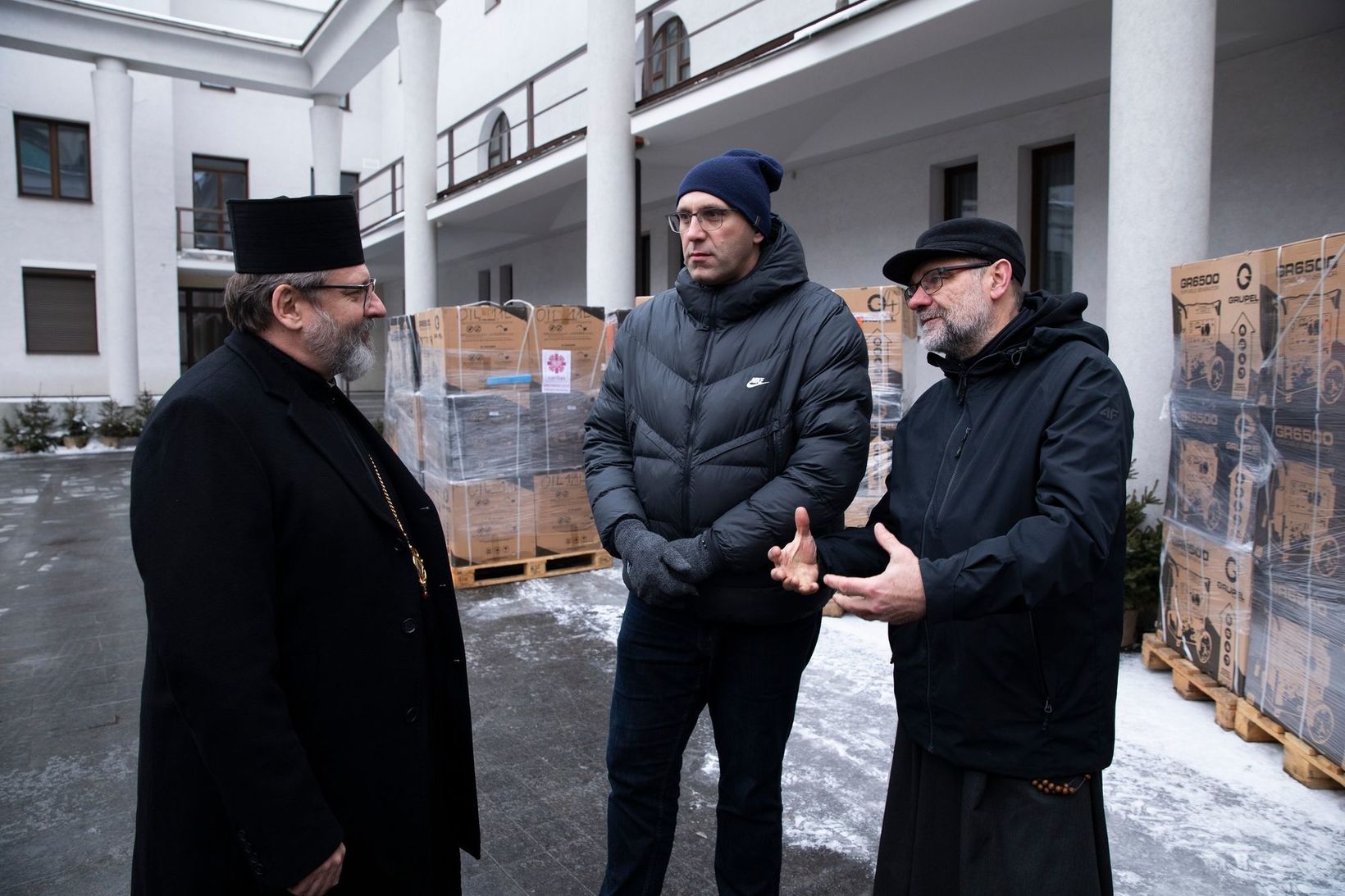 До Києва прибула перша партія допомоги від Карітасу архидієцезії Кракова - фото 5