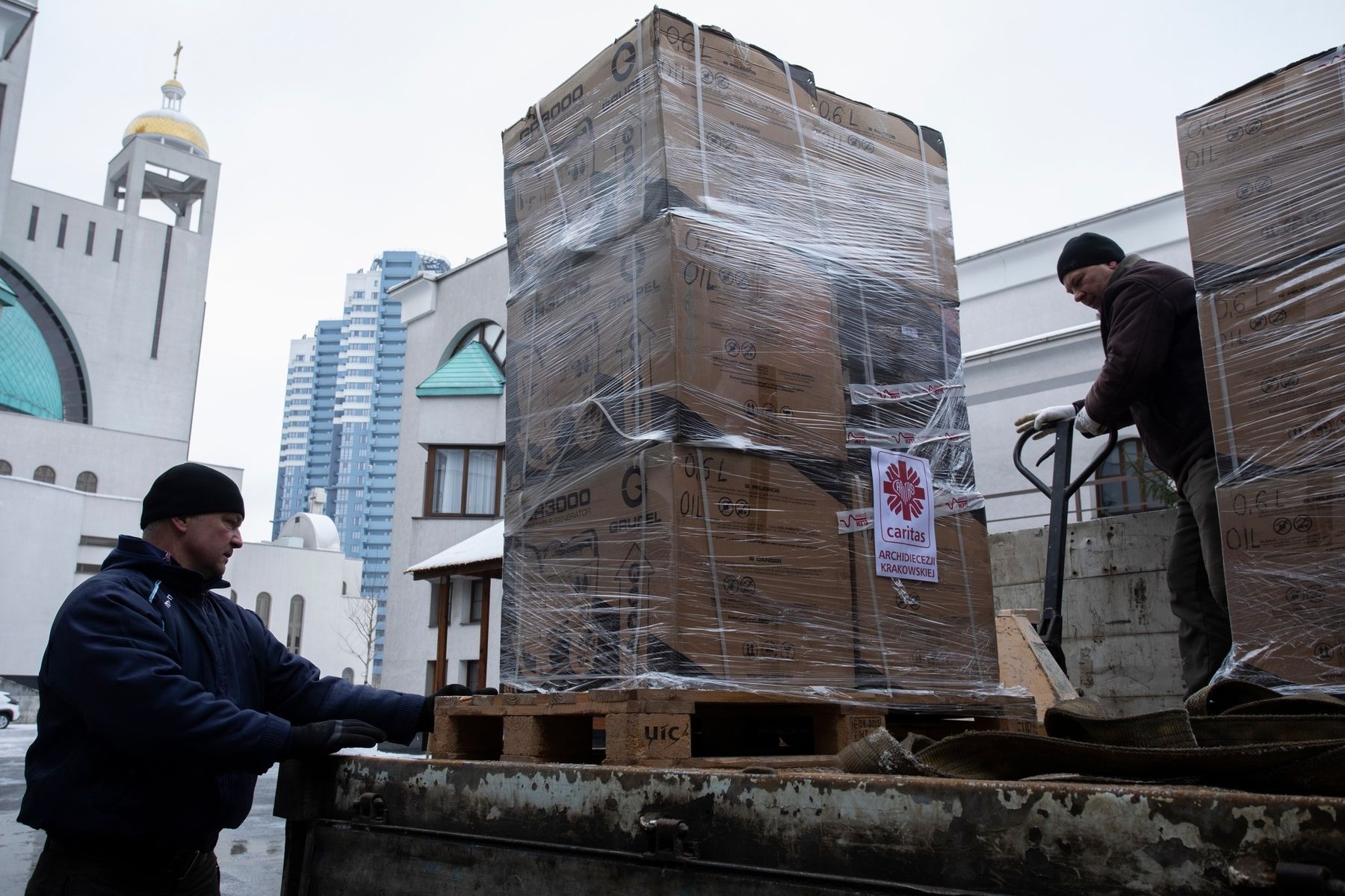 До Києва прибула перша партія допомоги від Карітасу архидієцезії Кракова - фото 4