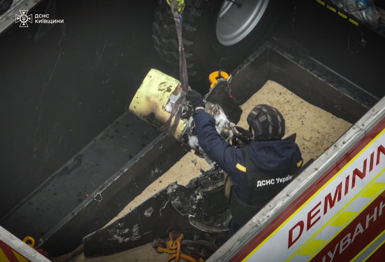 Сапери ДСНС відпрацьовують роботу з роботизованими комплексами і важкими піротехнічними машинами - фото 5