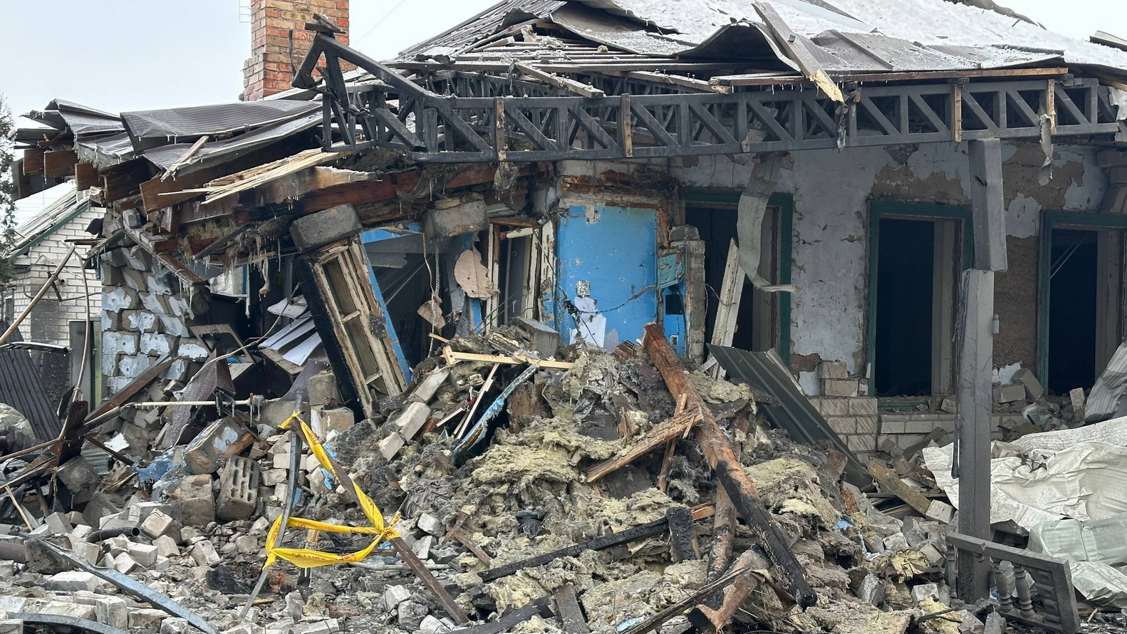 Нічна атака дронів по Черкасах: поранені люди, зруйновані будинки та пожежі - фото 2