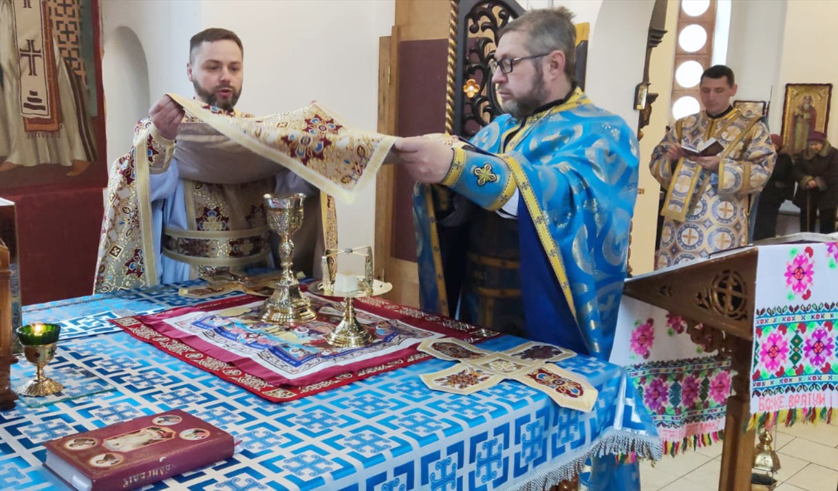 Храм у черкаському парку Хіміків вдруге після переходу до ПЦУ відзначив престольне свято - фото 3