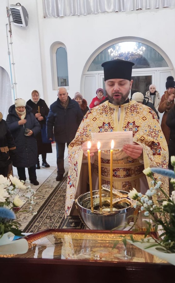 Храм у черкаському парку Хіміків вдруге після переходу до ПЦУ відзначив престольне свято - фото 2