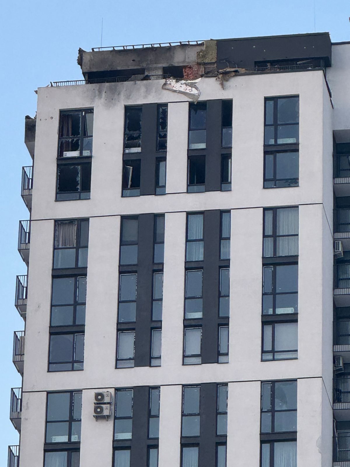 Будинки без опалення - жителям Дарницького району розповіли, де знаходяться пункти обігріву - фото 4