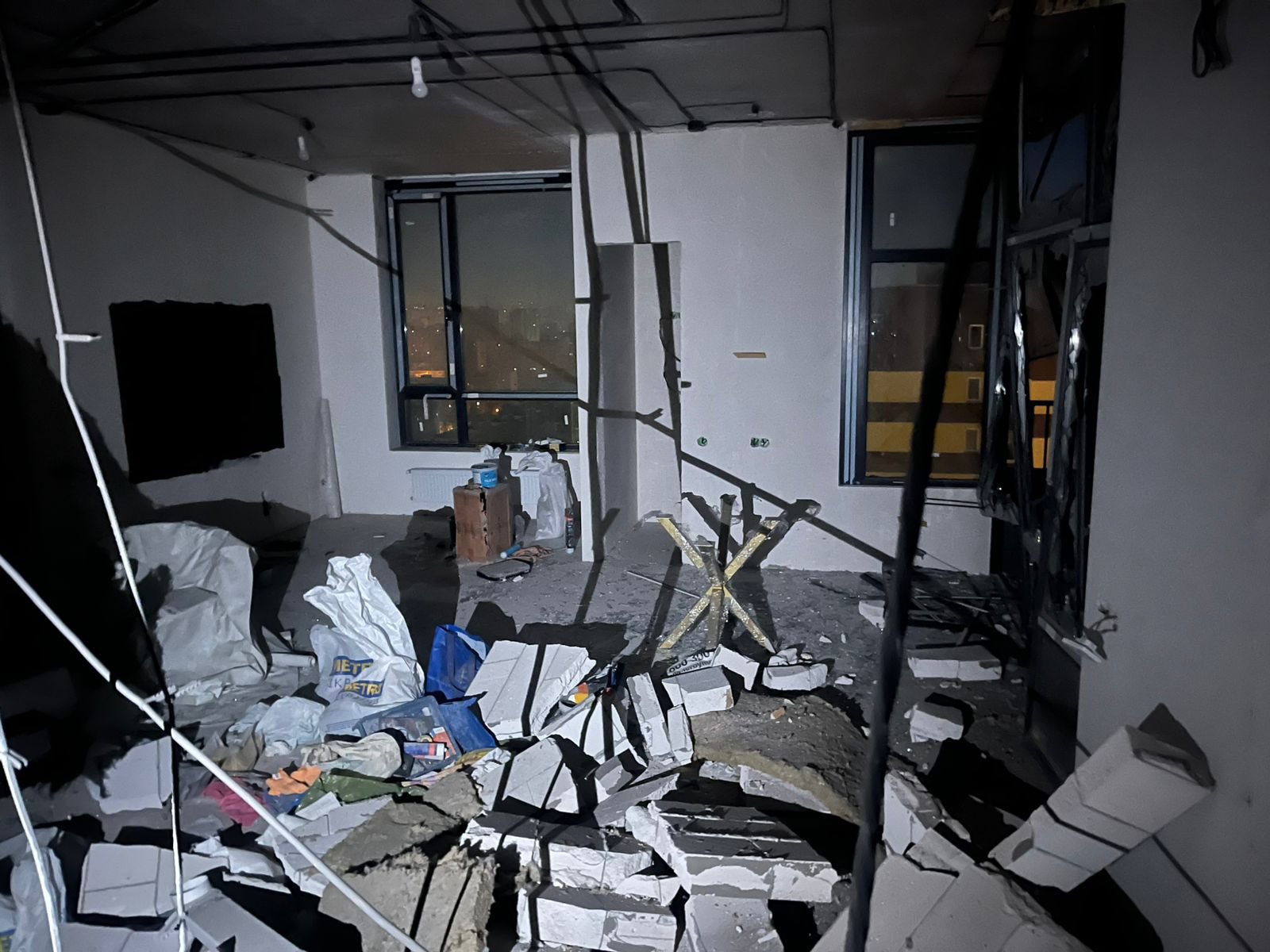 Будинки без опалення - жителям Дарницького району розповіли, де знаходяться пункти обігріву - фото 3