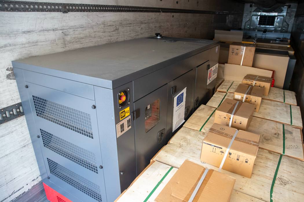 Київ отримав ще 31 генератор з Варшави - фото 2