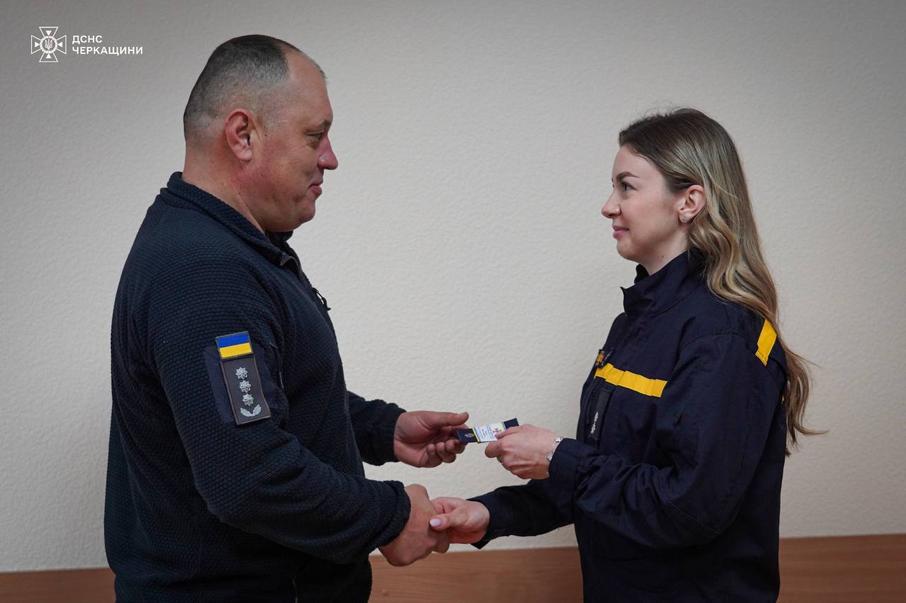 Черкаські рятувальники отримали нагороди