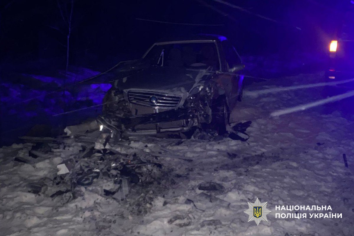 ДТП на Черкащині: Mercedes вискочив на зустрічну, де зіткнувся з Geely