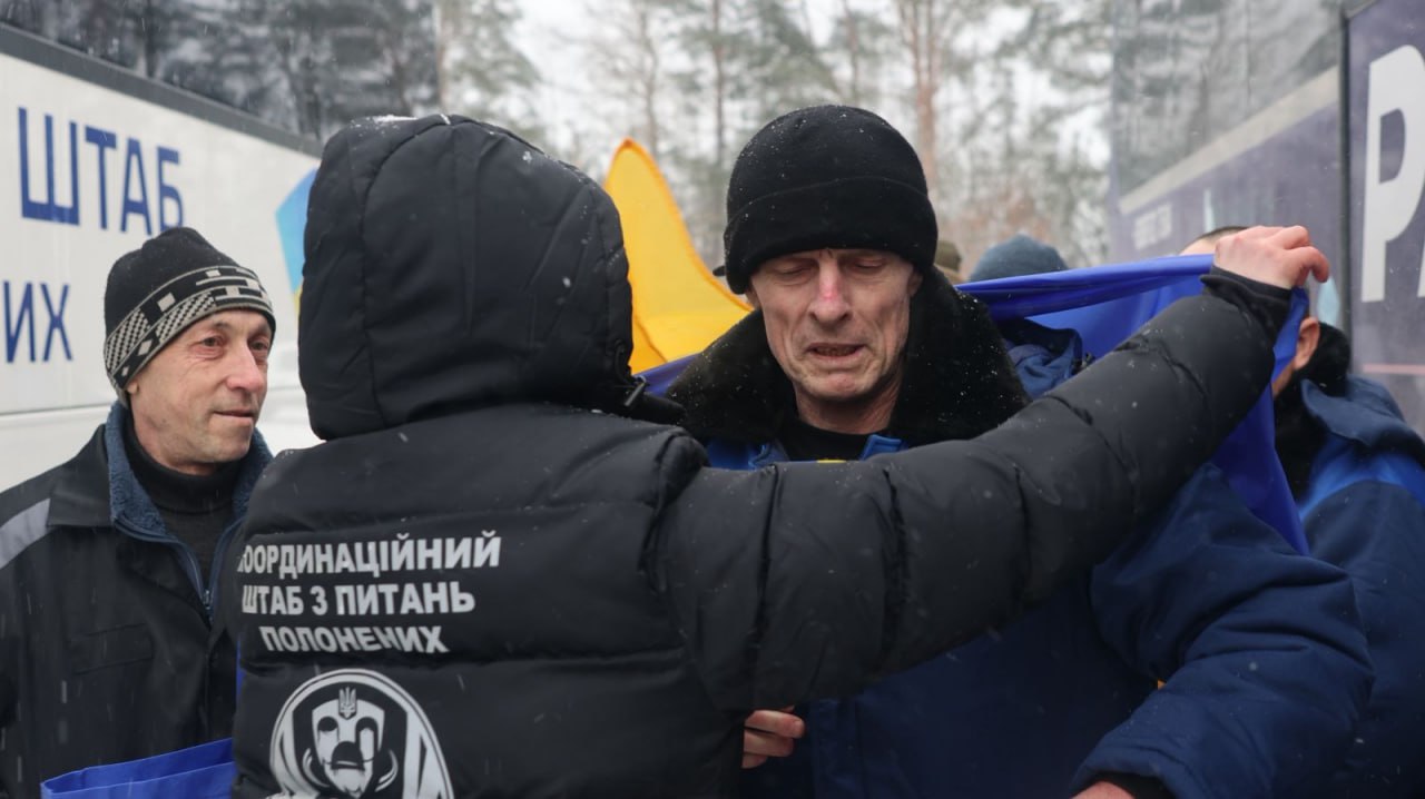 Відбувся обмін: 157 українців повернулися з російської неволі - фото 7