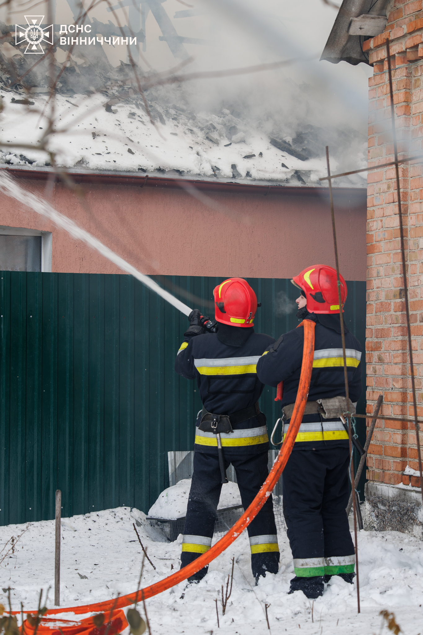 У Вінниці горів будинок на вулиці Гончара - фото 5