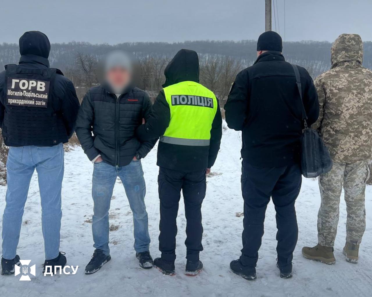 Чоловіки за 6000 дол мали матрацом через Дністер переправити вінничанина