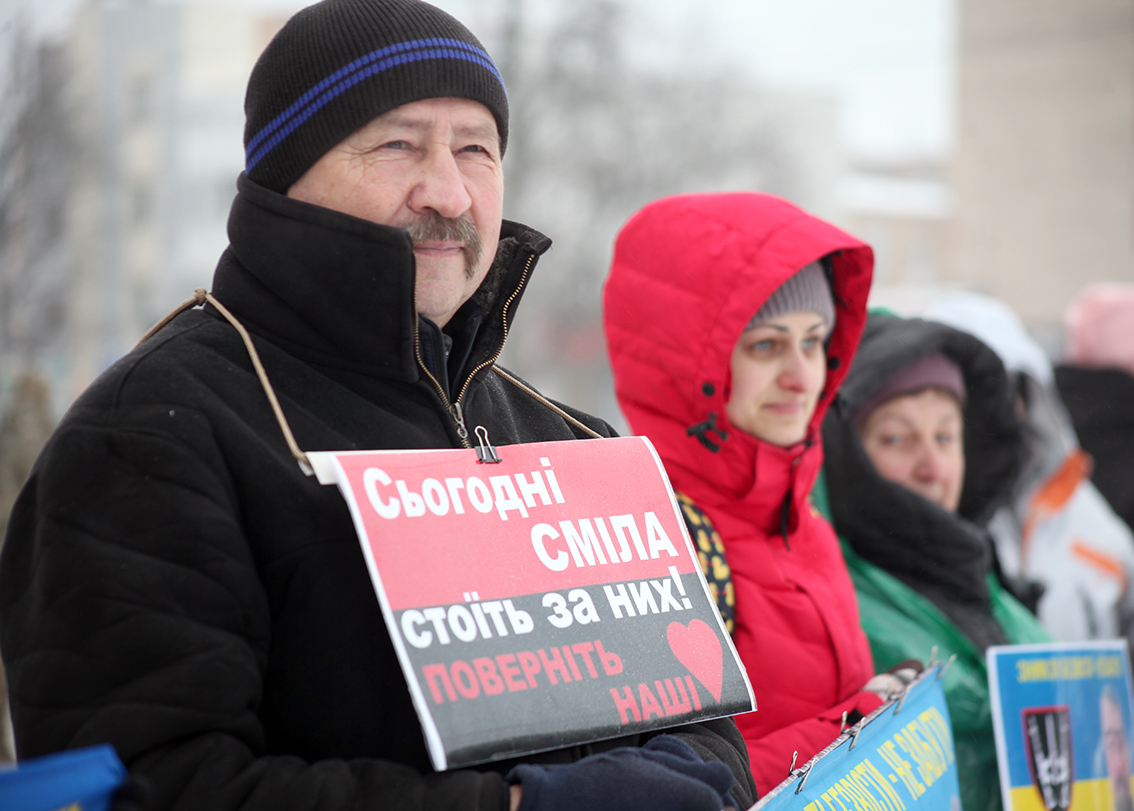 У Смілі священник, син якого зник безвісти, очолив молебень за воїнами, доля яких невідома - фото 7