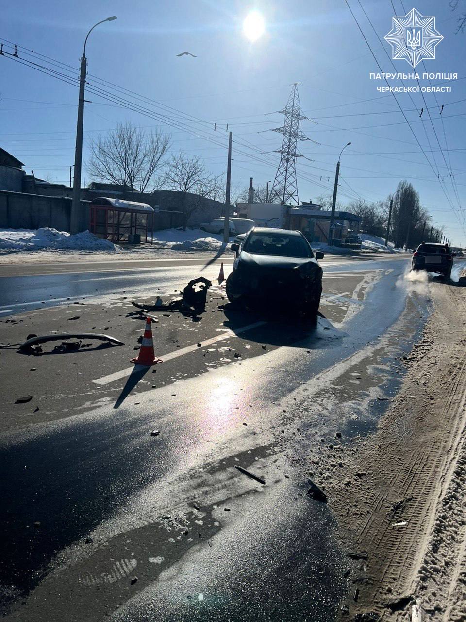 Автомобіль перекинувся на дах внаслідок ДТП у Черкасах