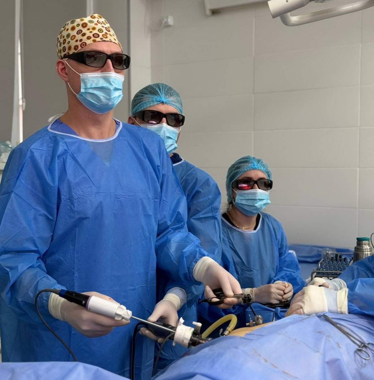 У Вінниці лікарі сформували новий орган замість ураженого пухлиною: успішна операція в лікарні ім. Пирогова