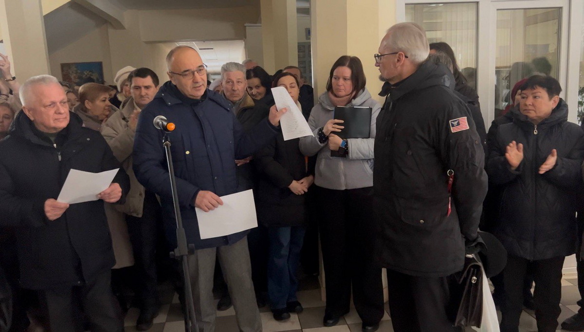 МОН перенесло вибори ректора Вінницького педагогічного університету, колектив вийшов на протест - фото 2